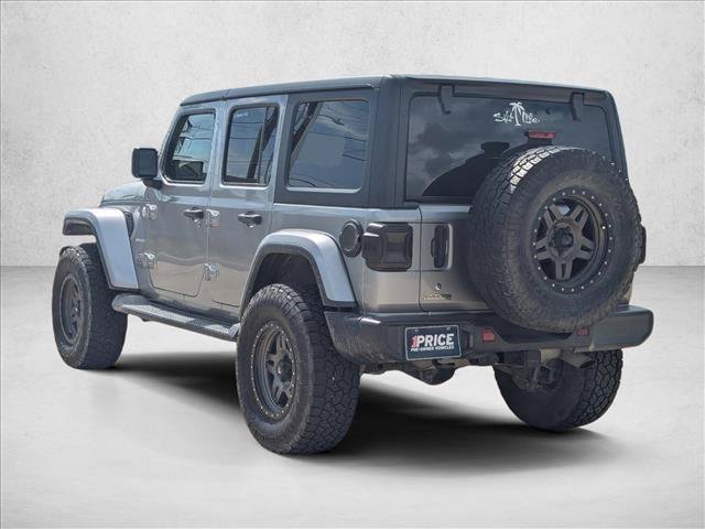 Used 2018 Jeep Wrangler Unlimited Sahara AWD/4WD image 7