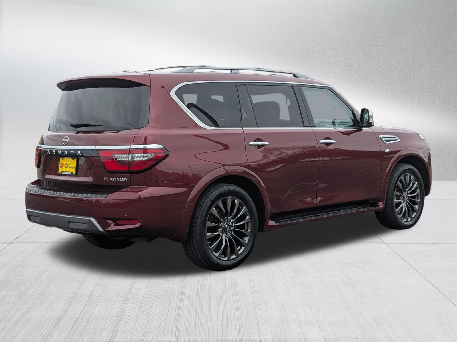 Used 2021 Nissan Armada Platinum w/ Captain's Chairs Package AWD/4WD image 3