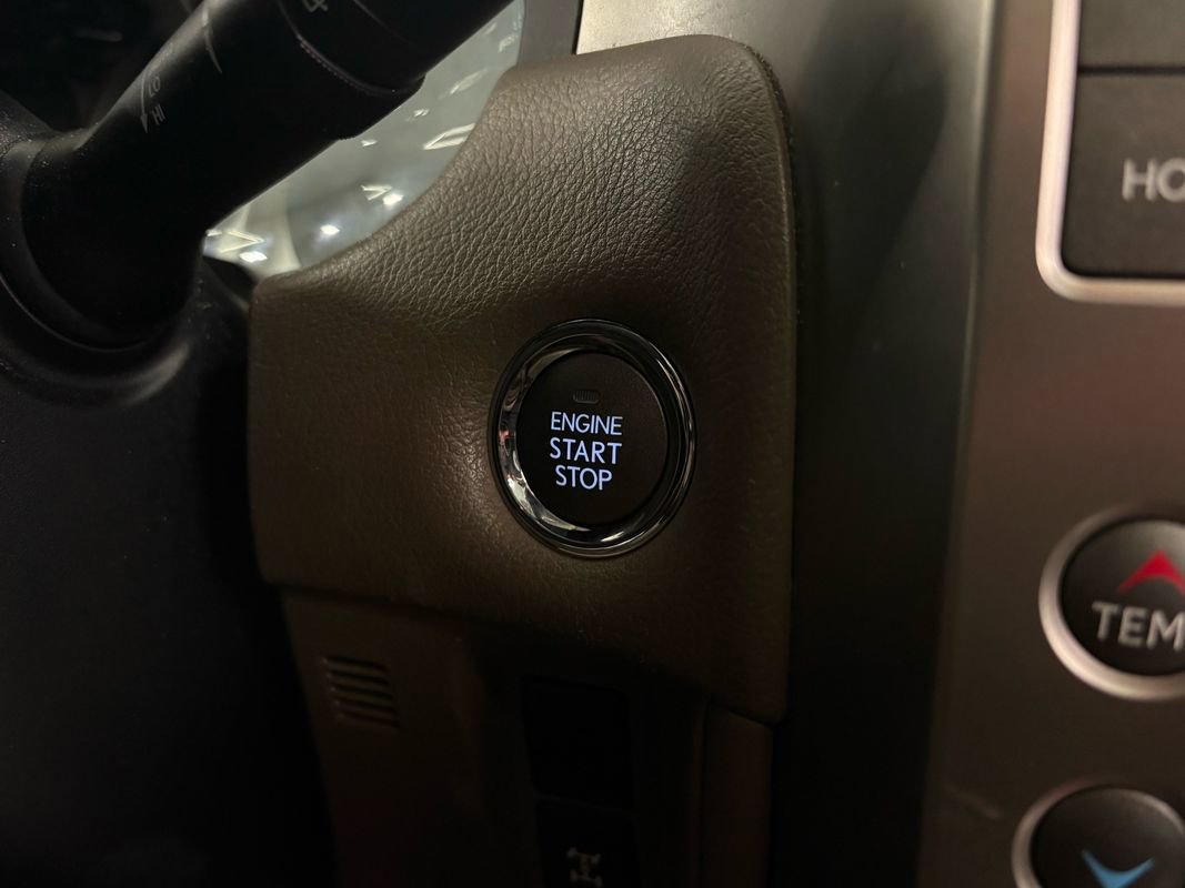 Used 2018 Lexus GX 460 Premium w/ Premium Package image 29