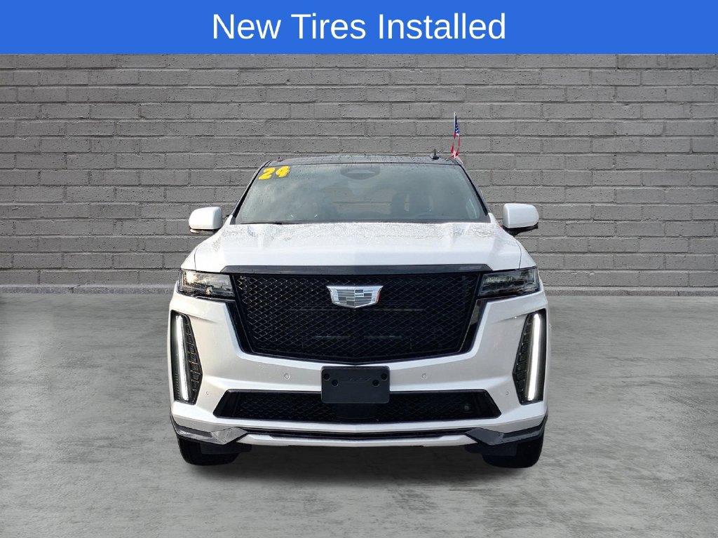 Used 2024 Cadillac Escalade V w/ Heavy-Duty Trailer Package AWD/4WD image 2