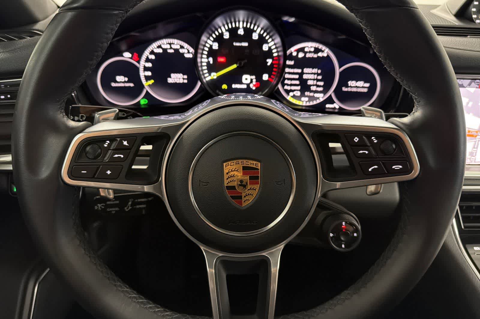 Used 2019 Porsche Panamera 4 w/ Premium Package AWD/4WD image 23