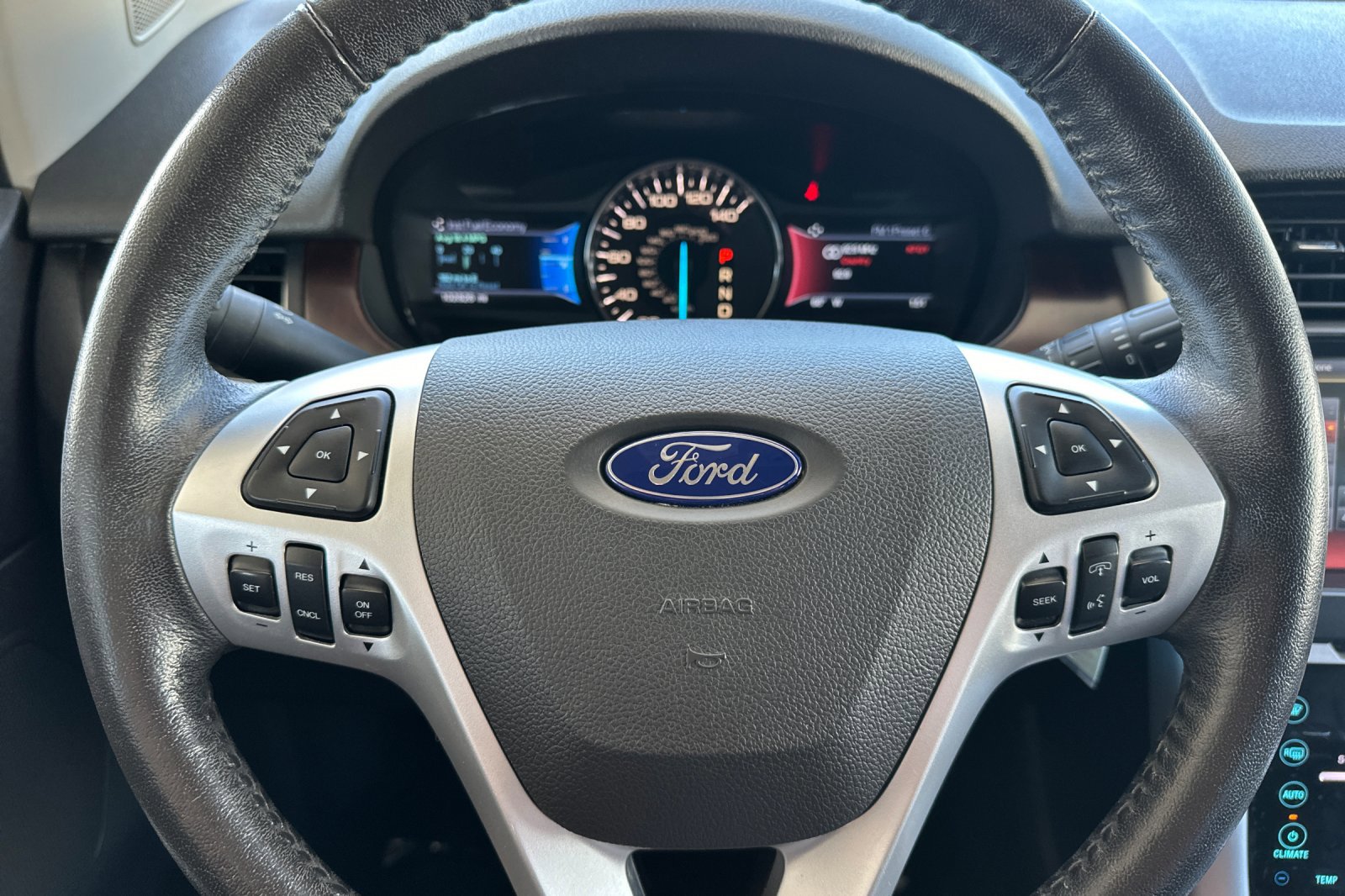 Used 2014 Ford Edge Limited image 22