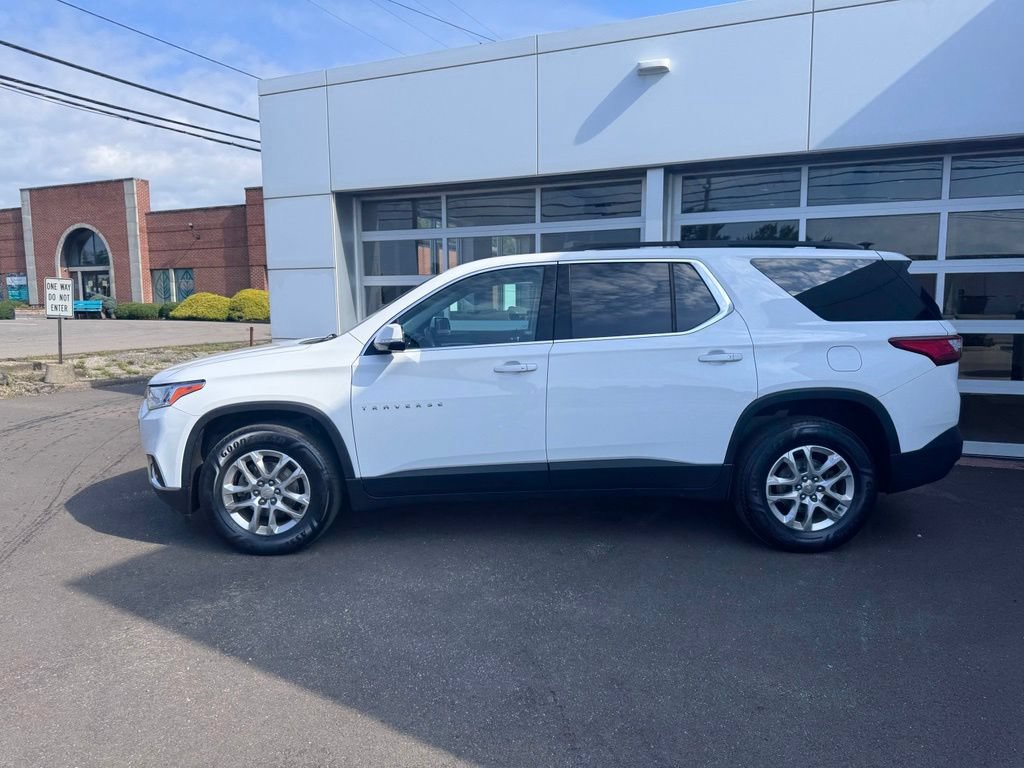 Used 2019 Chevrolet Traverse LT w/ LPO, Floor Liner Package AWD/4WD image 2