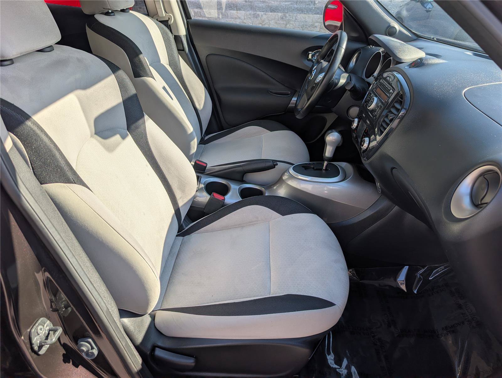 Used 2014 Nissan Juke SV AWD/4WD image 11