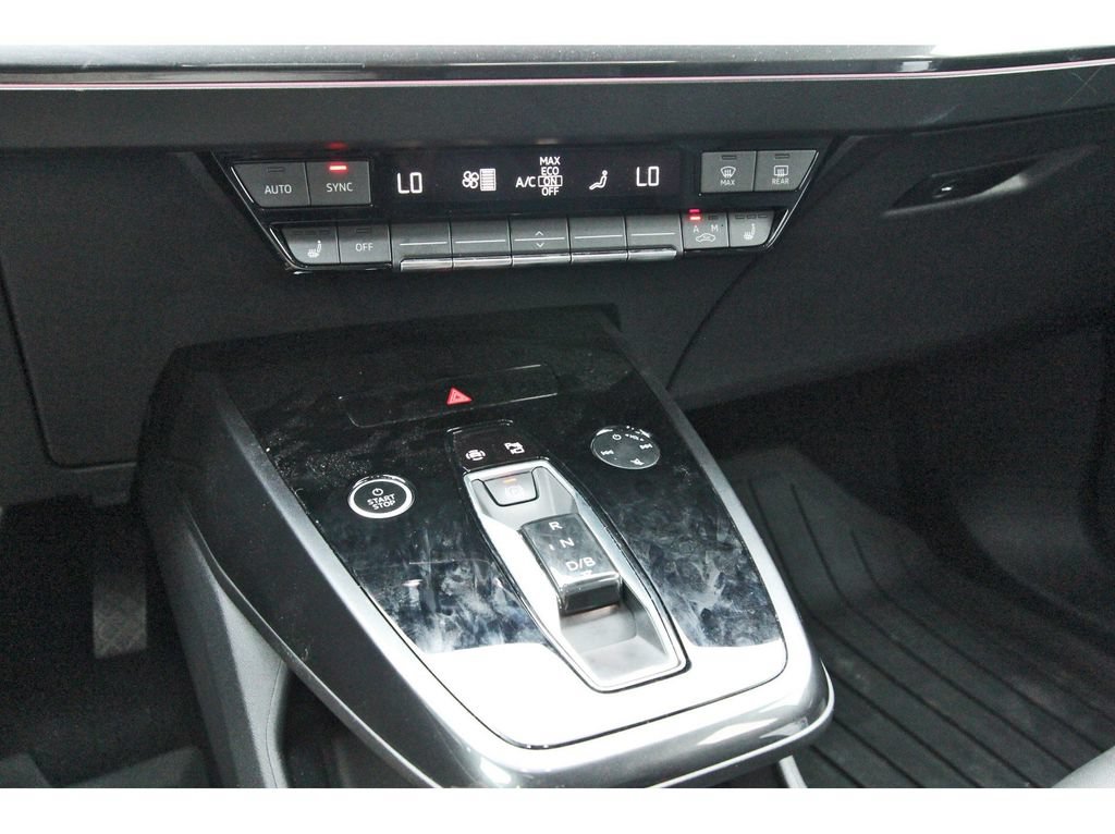 Used 2022 Audi Q4 e-tron Premium Plus AWD/4WD image 29