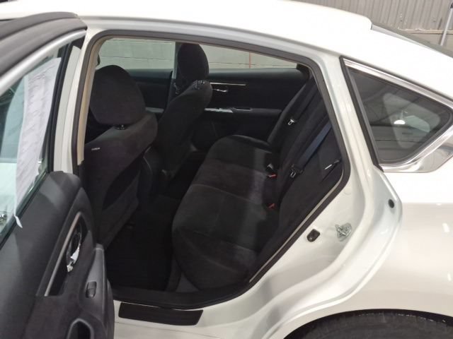 Used 2013 Nissan Altima 2.5 S FWD image 15