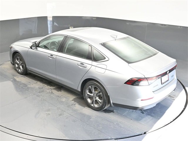 Used 2023 Honda Accord EX image 32