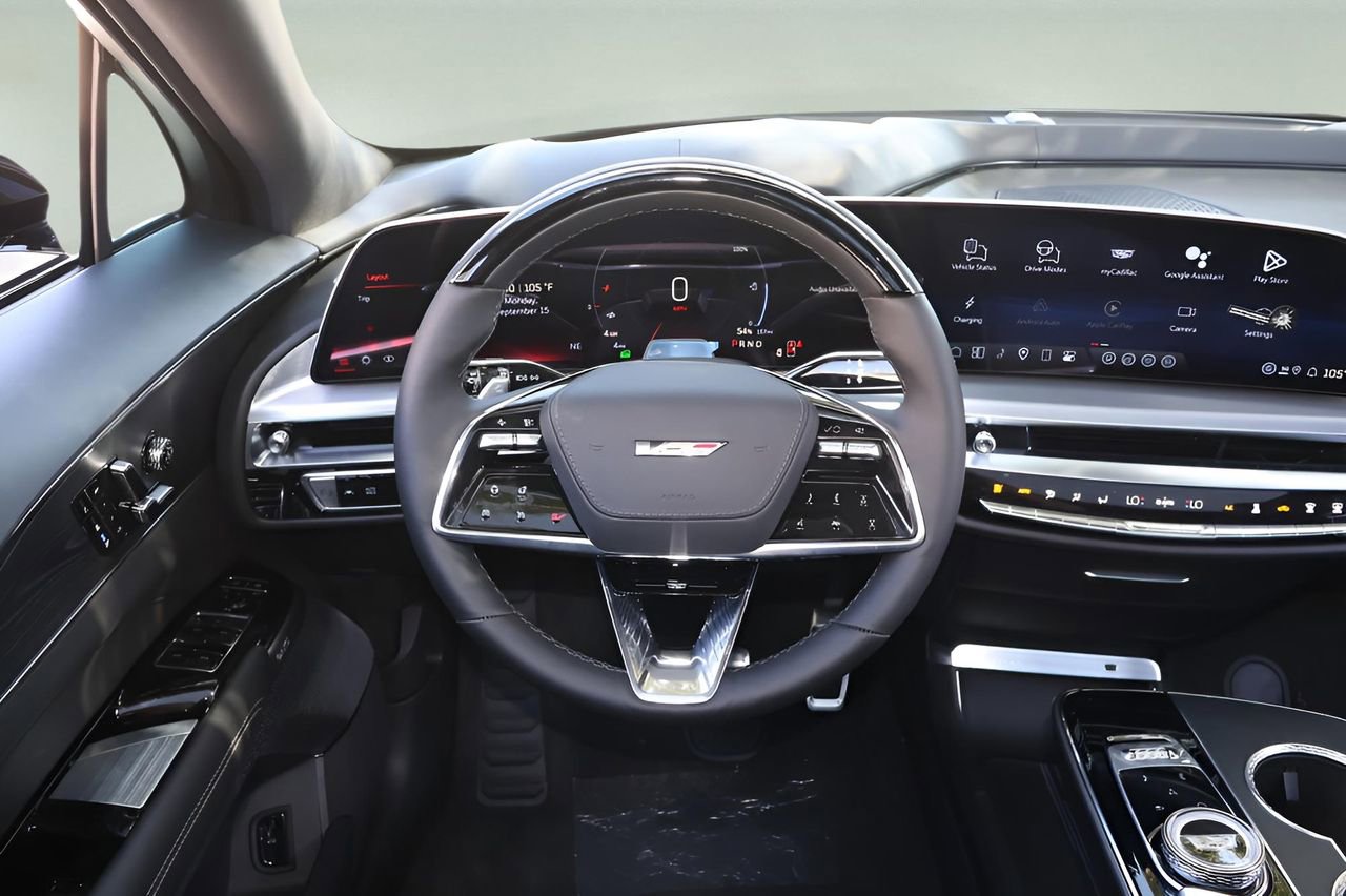 New 2026 Cadillac Lyriq V image 16