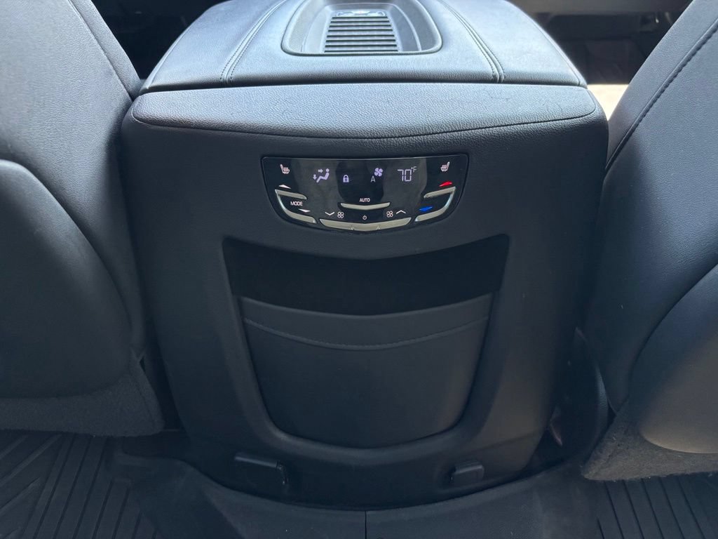 Used 2020 Cadillac Escalade 2WD image 30