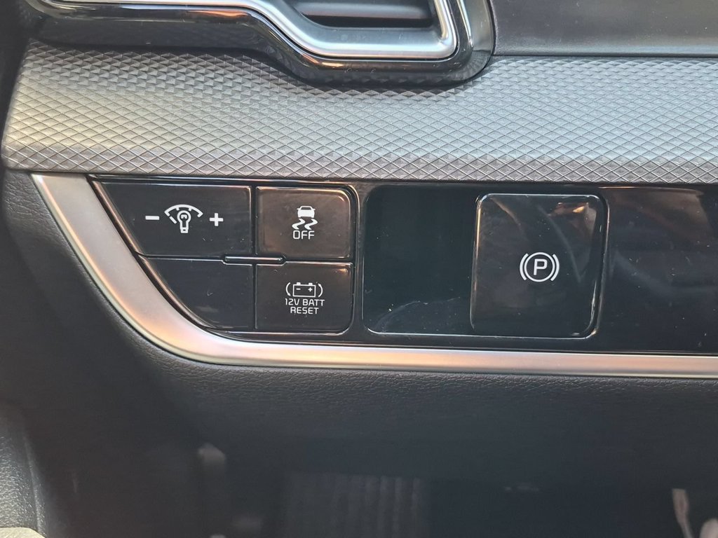 Certified 2023 Kia Sportage LX AWD/4WD image 18