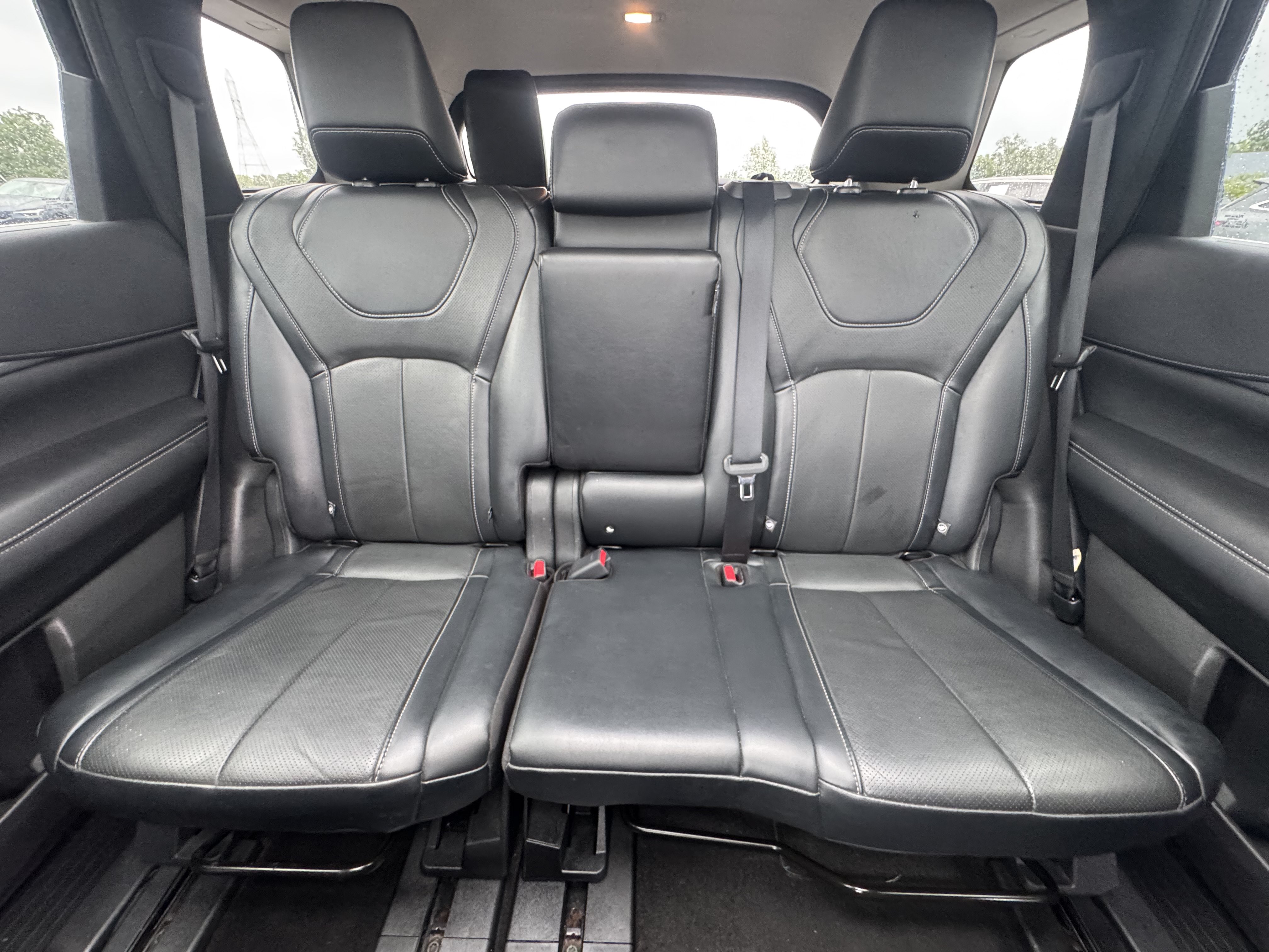 Used 2023 INFINITI QX60 Luxe AWD/4WD image 36