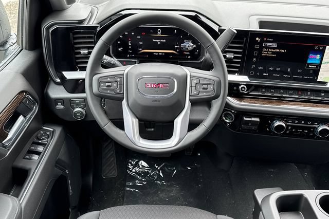 New 2026 GMC Sierra 1500 SLE w/ Preferred Package AWD/4WD image 16