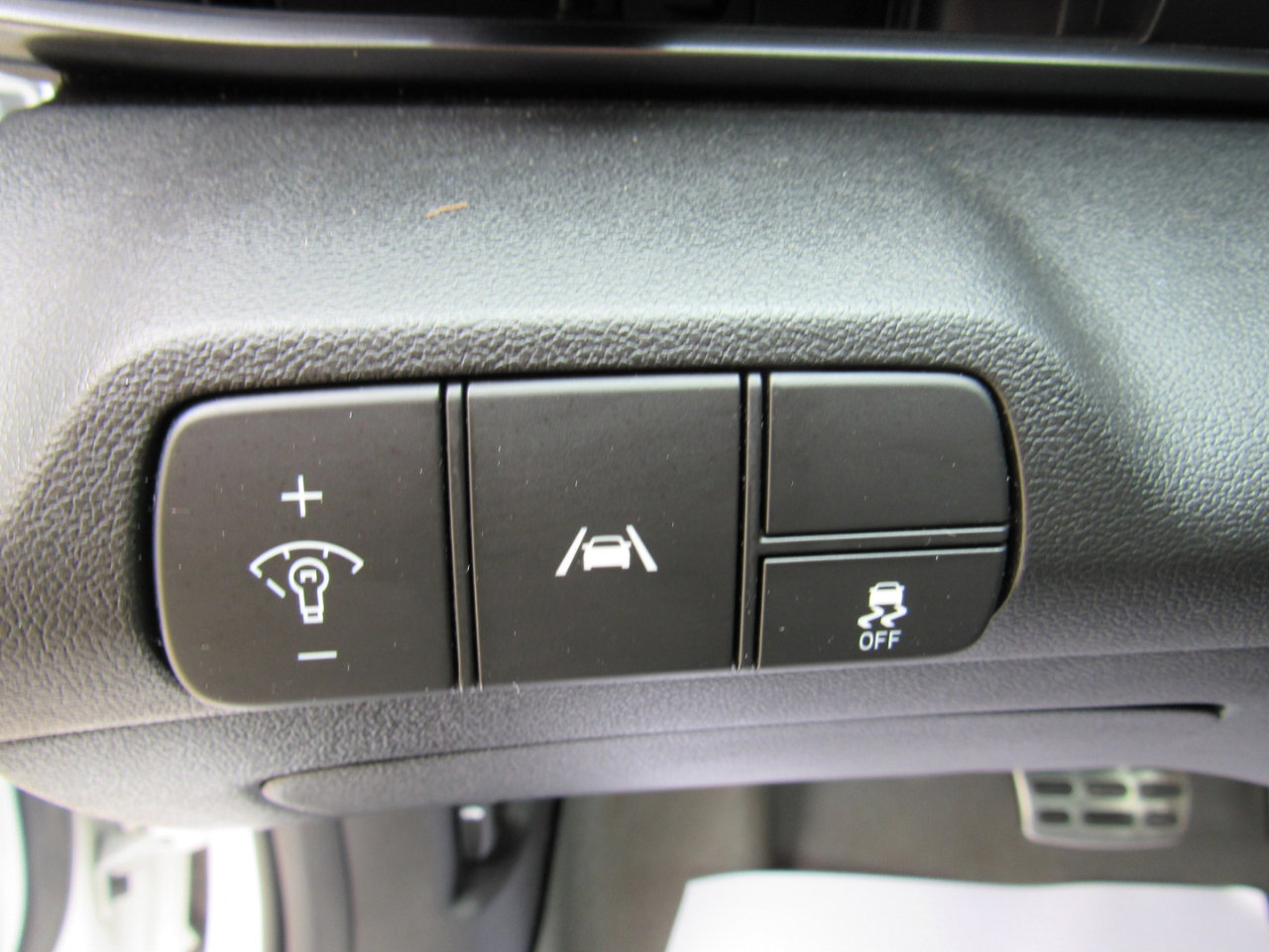 Used 2023 Hyundai Elantra N Line w/ Cargo Package image 13