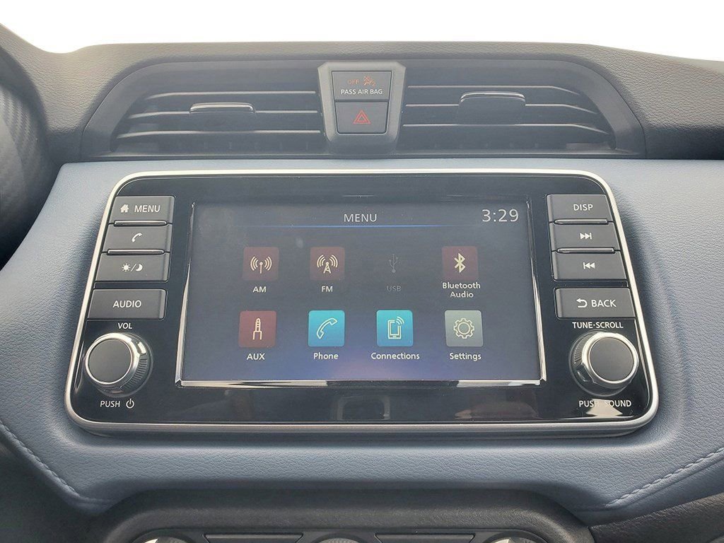 New 2025 Nissan Versa SV w/ Trunk Package FWD image 24
