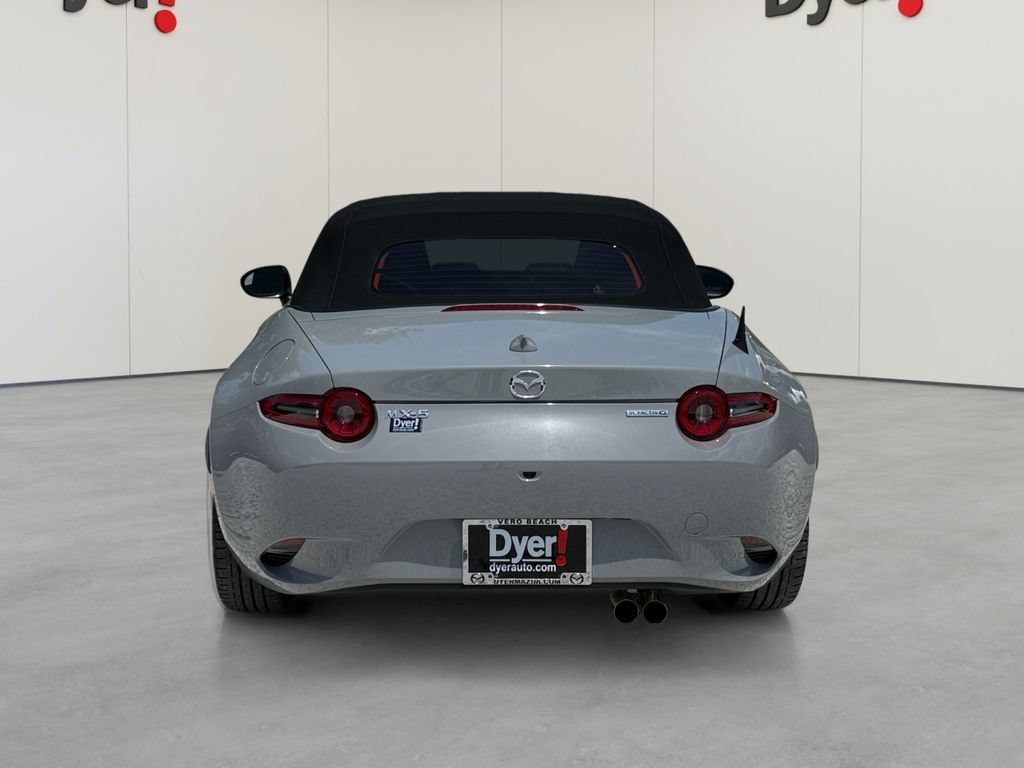 Used 2024 MAZDA MX-5 Miata Grand Touring RWD image 4