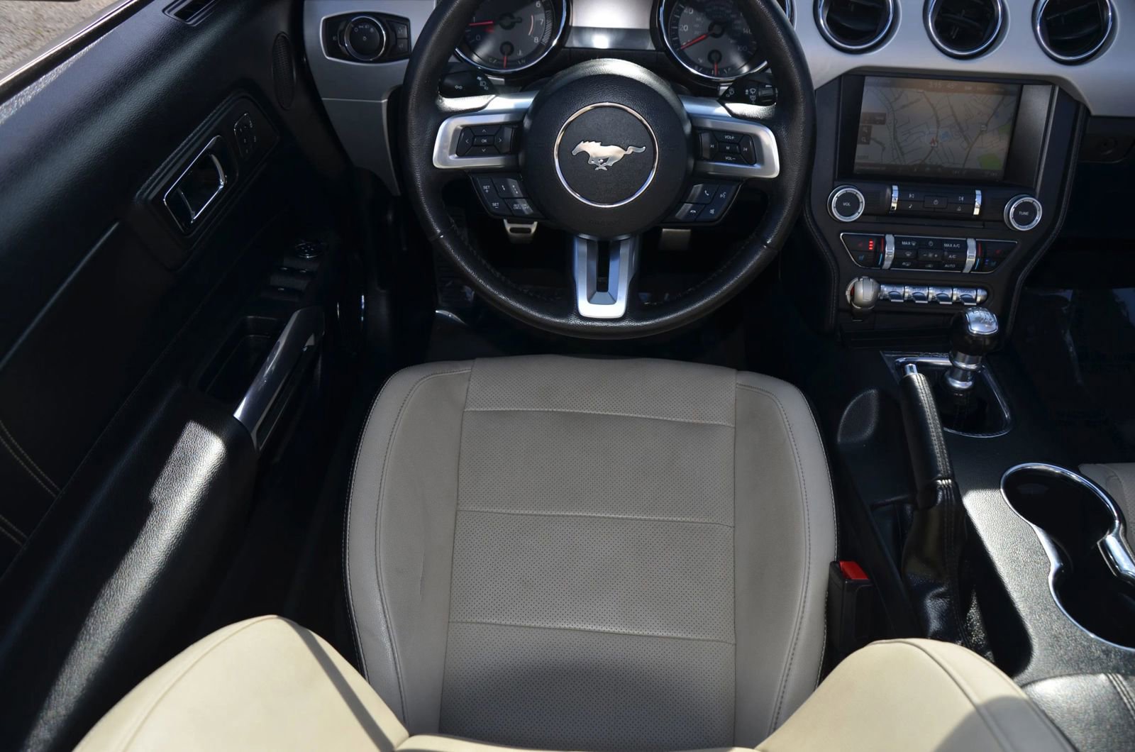 Used 2015 Ford Mustang GT Premium w/ Equipment Group 401A image 5