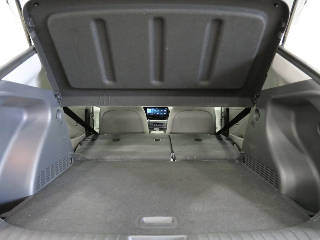 Used 2025 Hyundai Kona SEL image 25