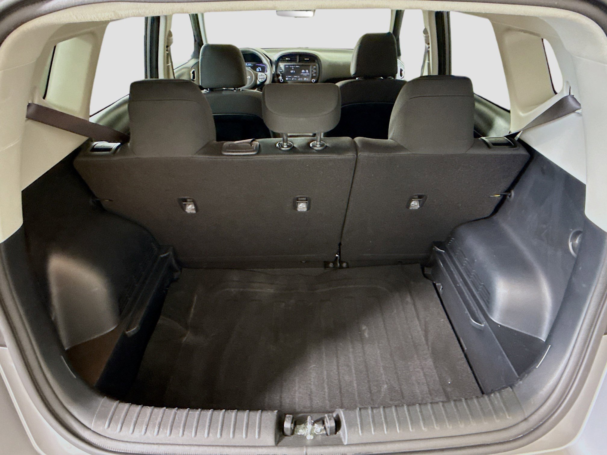 Used 2025 Kia Soul LX w/ LX Technology Package image 34