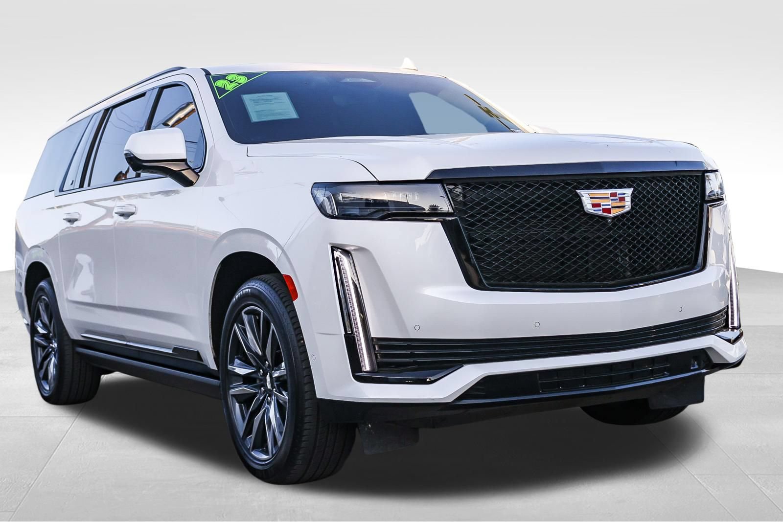 Used 2023 Cadillac Escalade ESV Sport Platinum RWD image 3