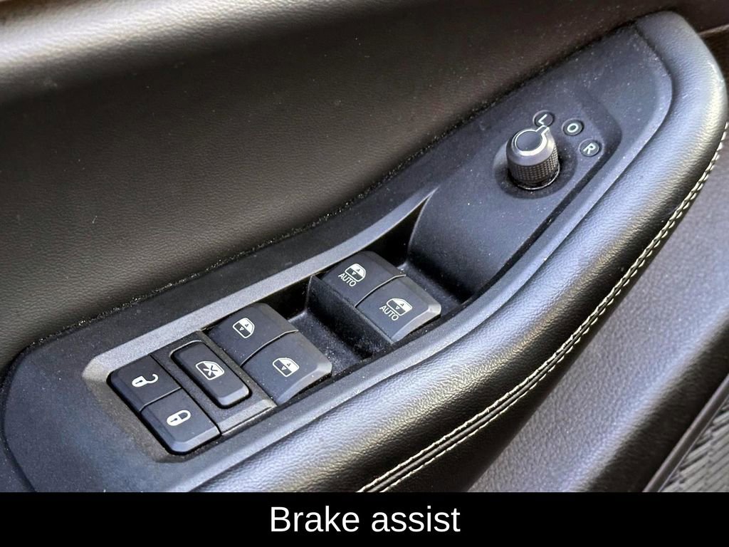 Used 2023 Jeep Grand Cherokee L Limited image 18