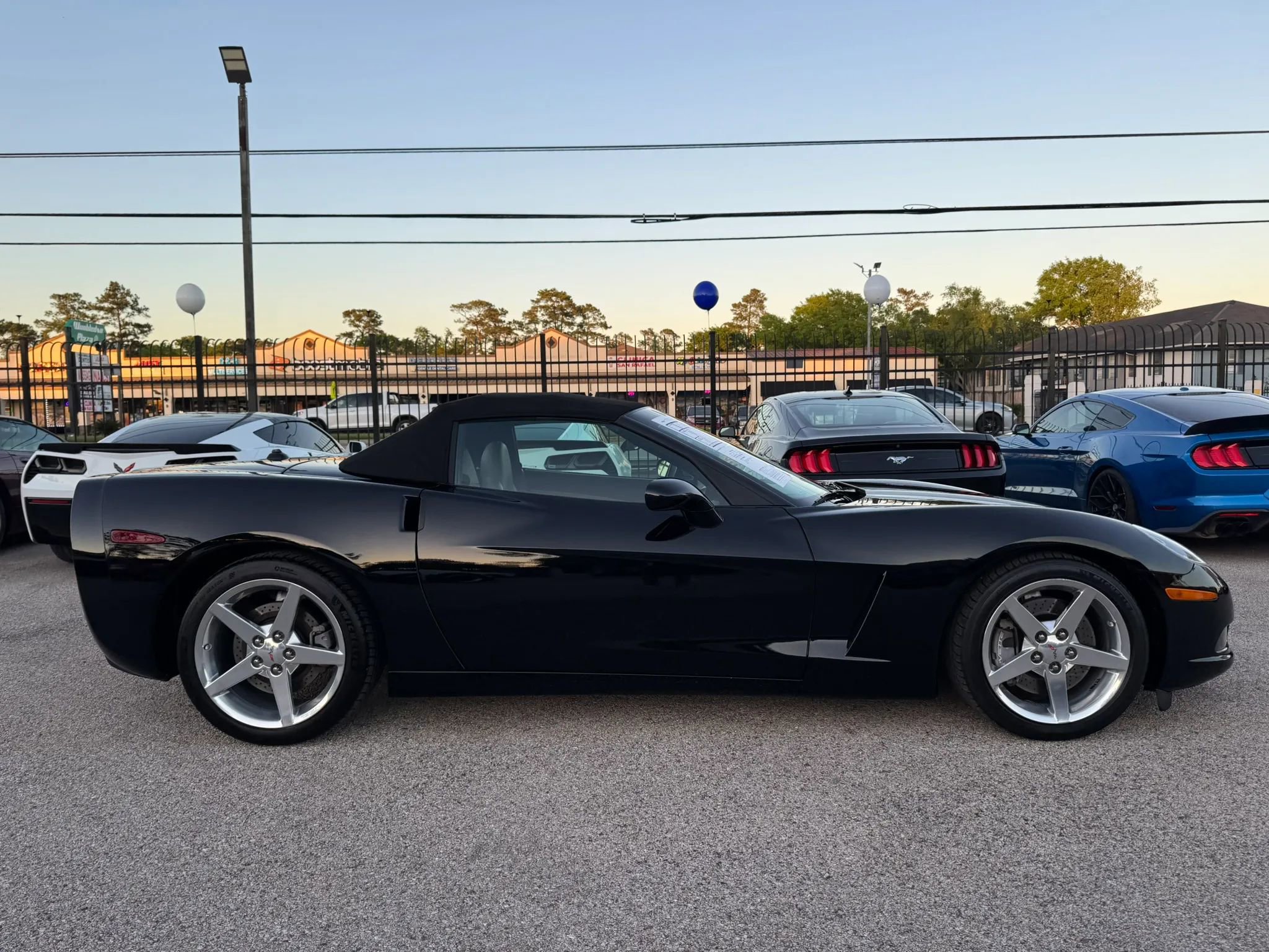 Used 2005 Chevrolet Corvette Convertible 2D w/ Preferred Equipment Group RWD image 42