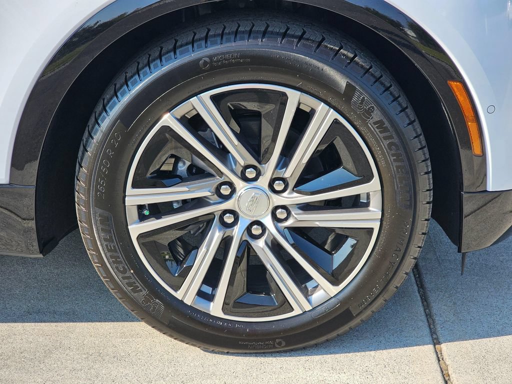 New 2026 Cadillac Lyriq Luxury AWD/4WD image 9