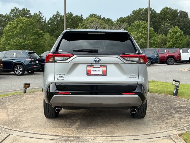 Used 2021 Toyota RAV4 XSE w/ XSE Grade Weather Package AWD/4WD image 6