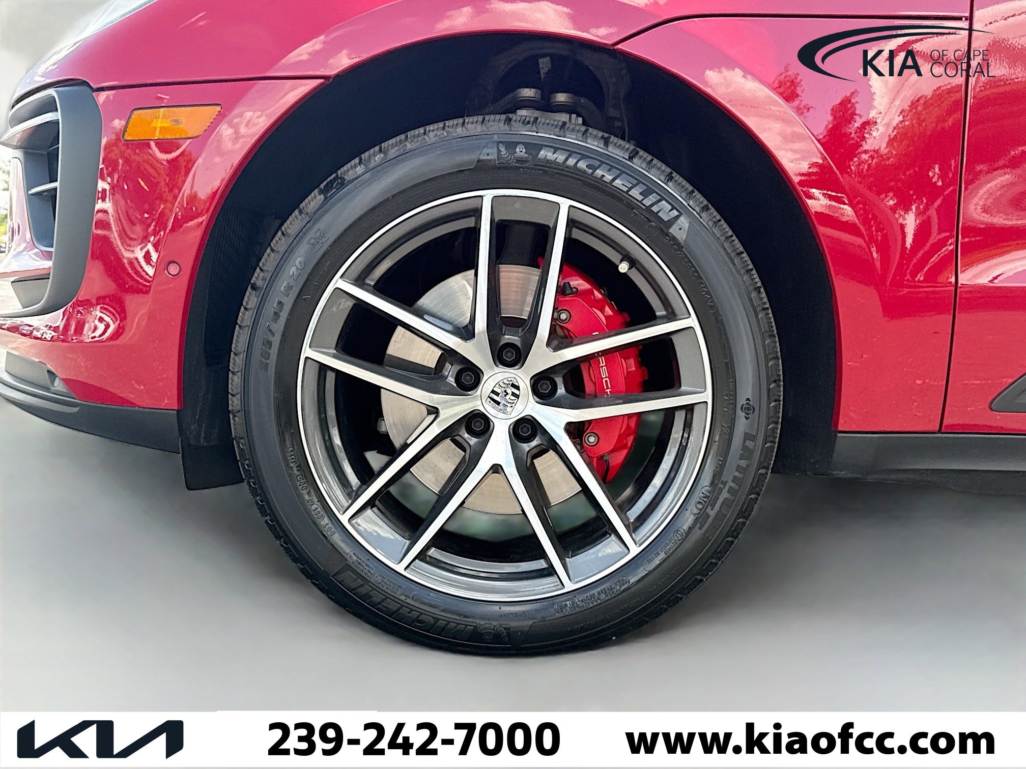Used 2023 Porsche Macan S image 40