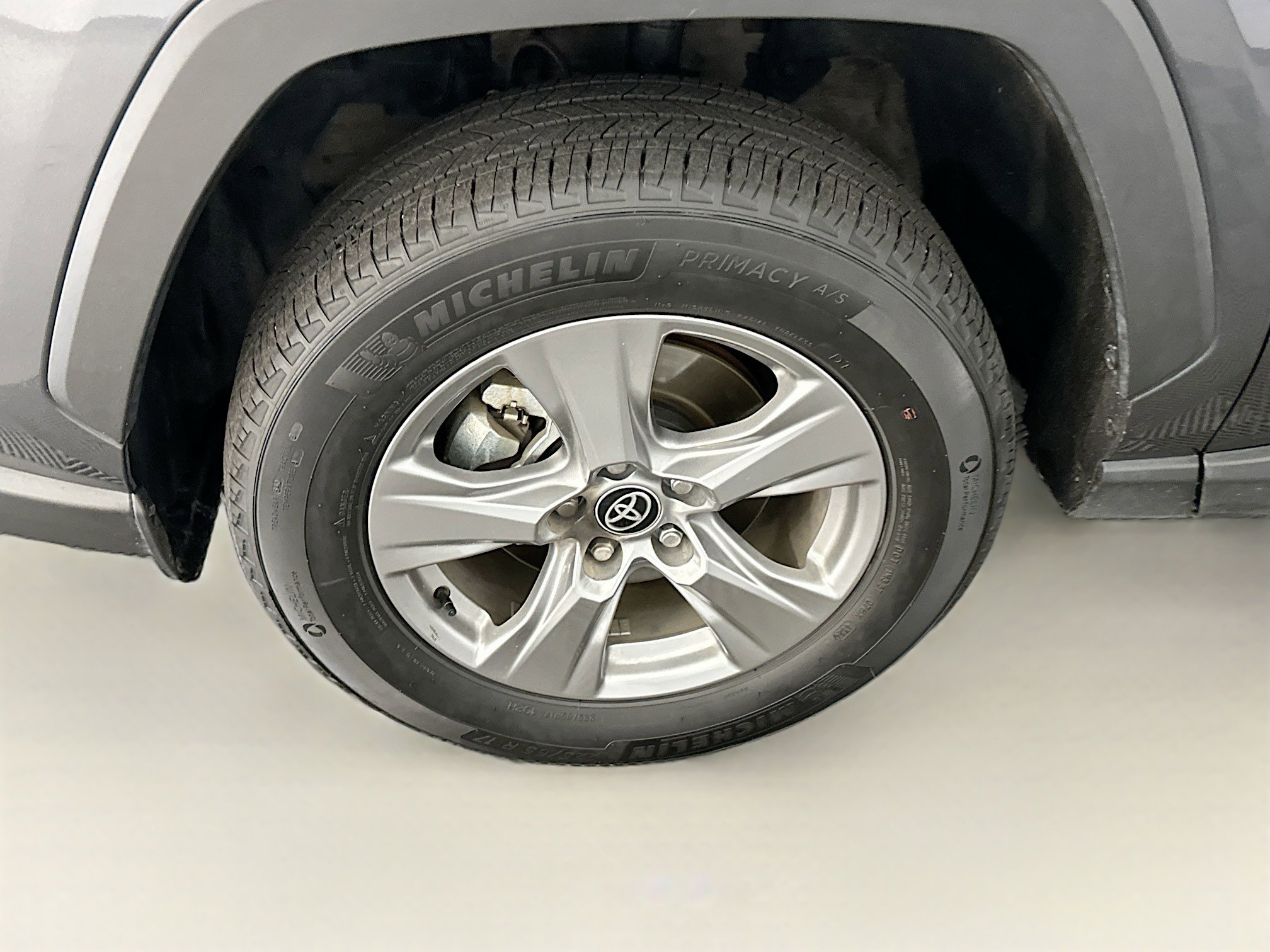 Used 2025 Toyota RAV4 XLE image 11