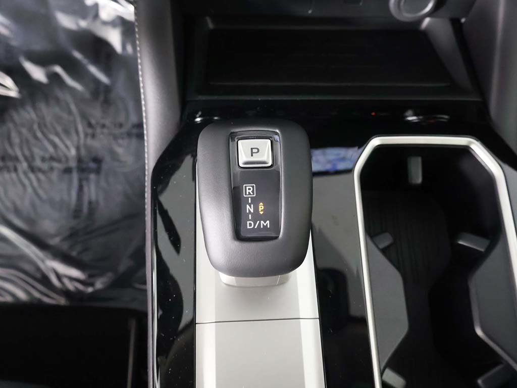 New 2026 Mitsubishi Outlander SE FWD image 46