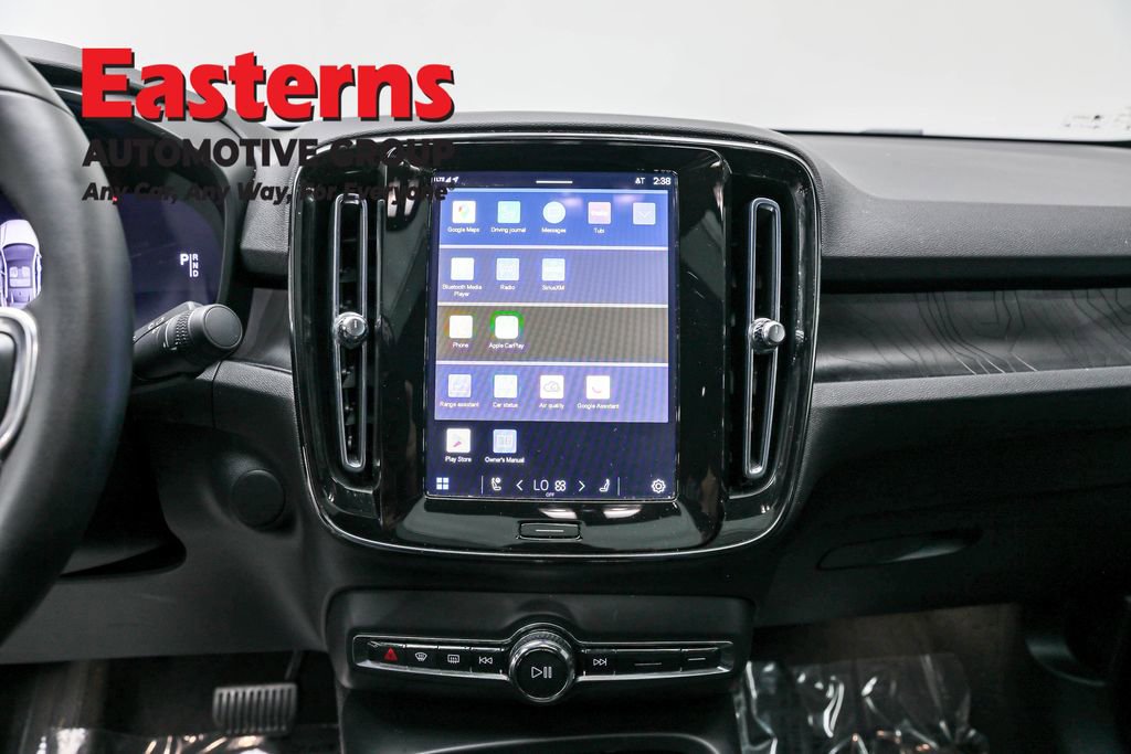 Used 2023 Volvo C40 P8 Recharge Plus w/ Climate Package image 11