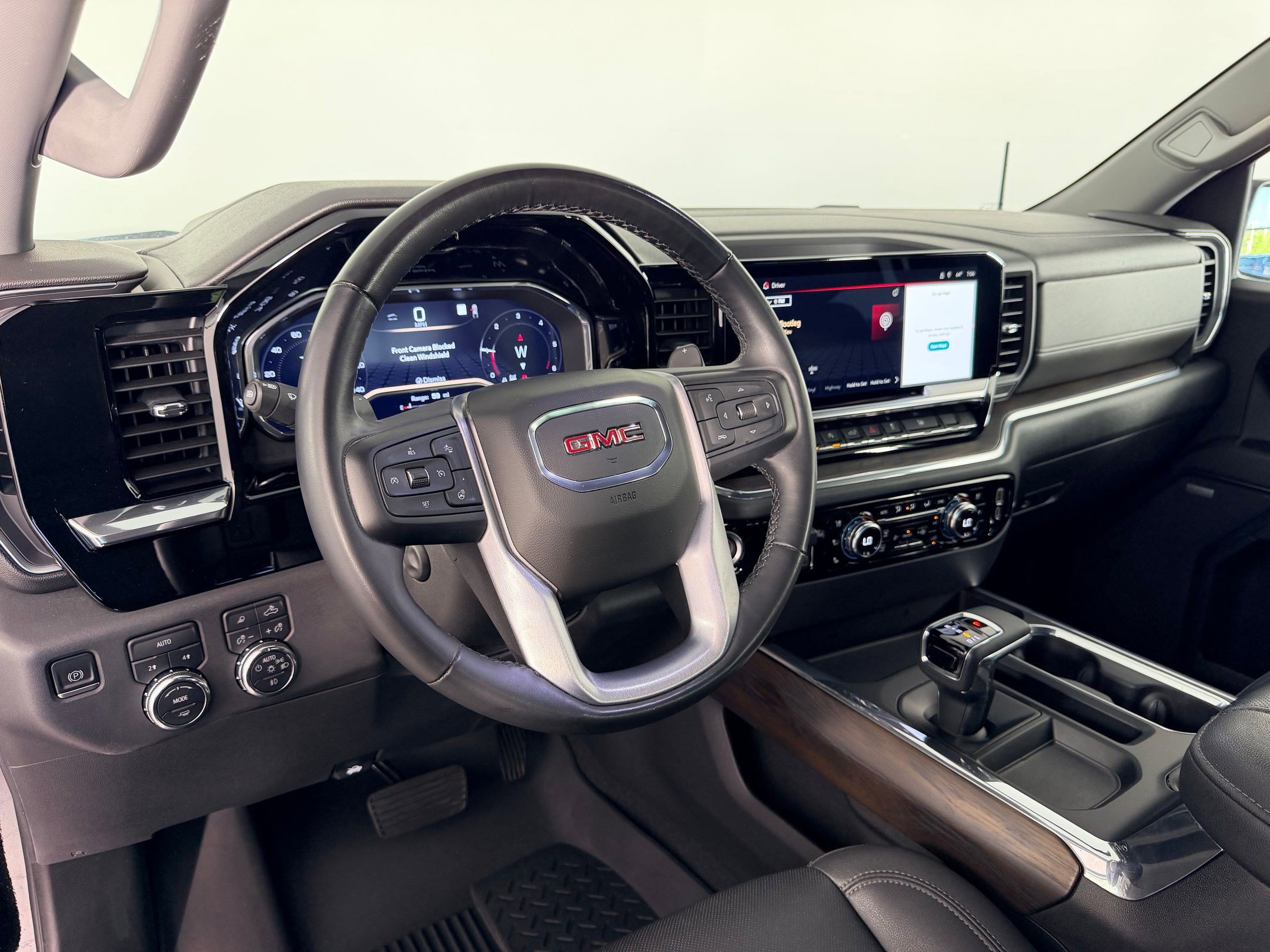 Used 2023 GMC Sierra 1500 SLT w/ SLT Premium Plus Package AWD/4WD image 22