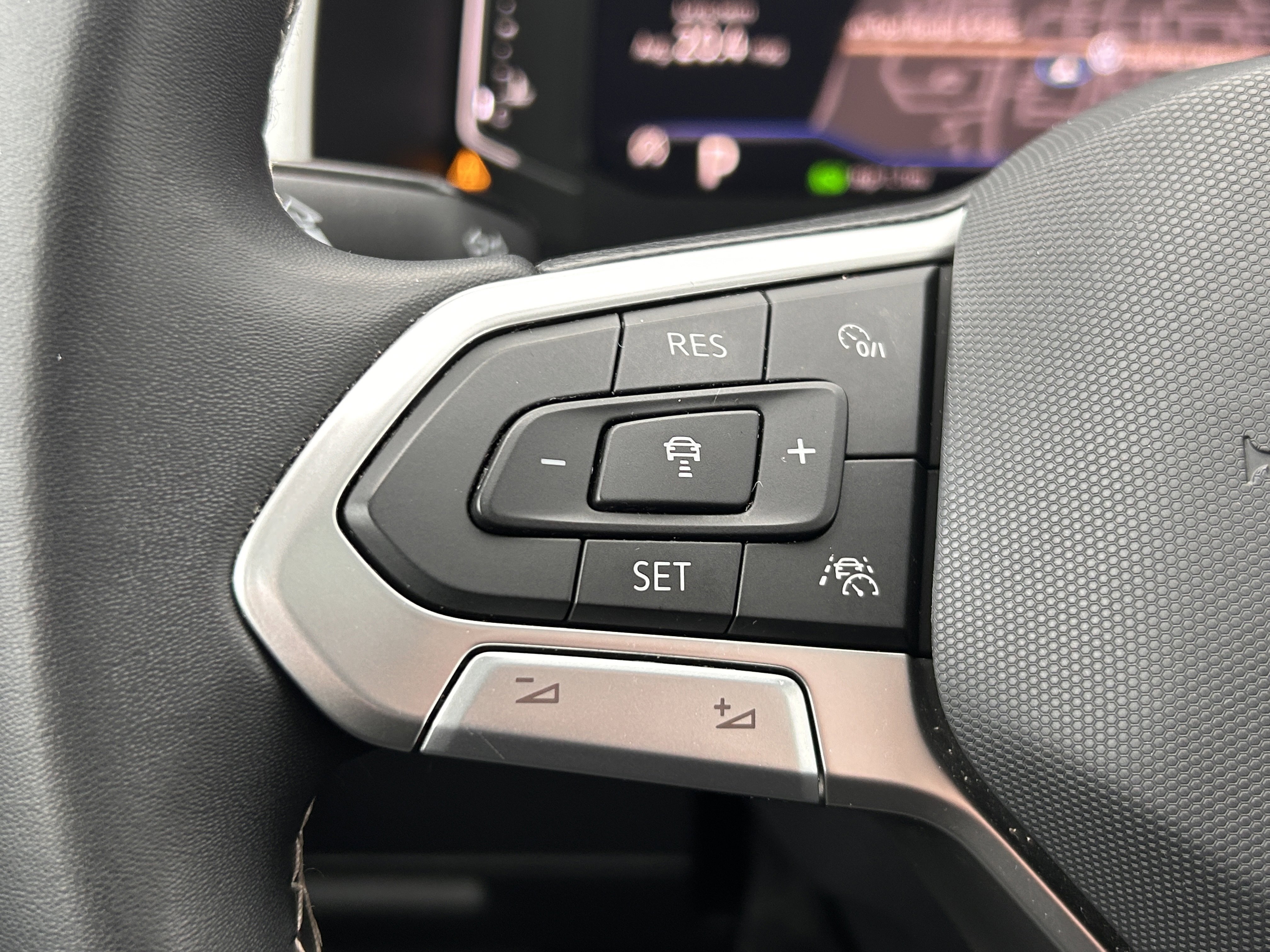 Certified 2023 Volkswagen Atlas SEL image 18