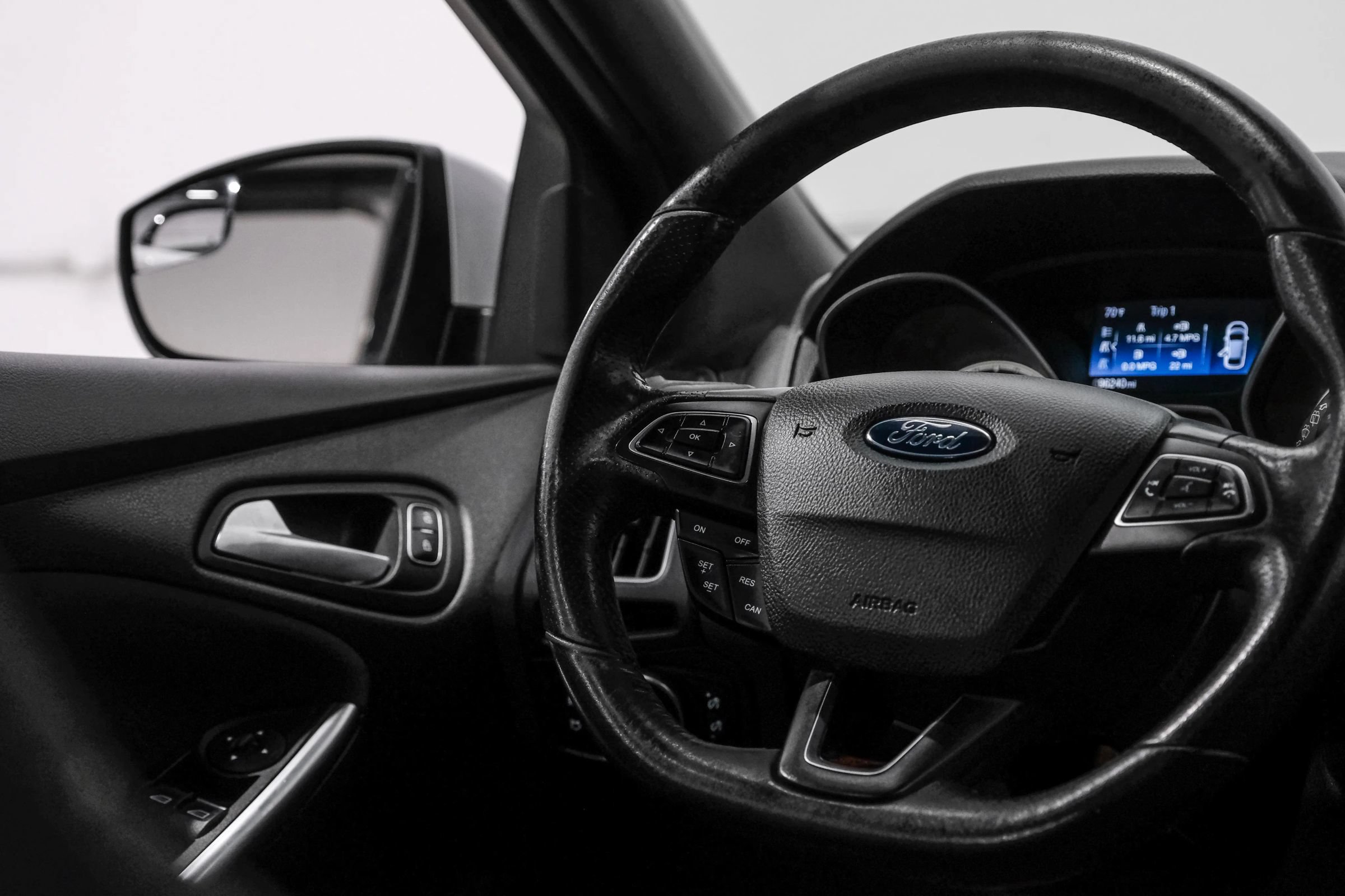 Used 2017 Ford Focus ST FWD image 23