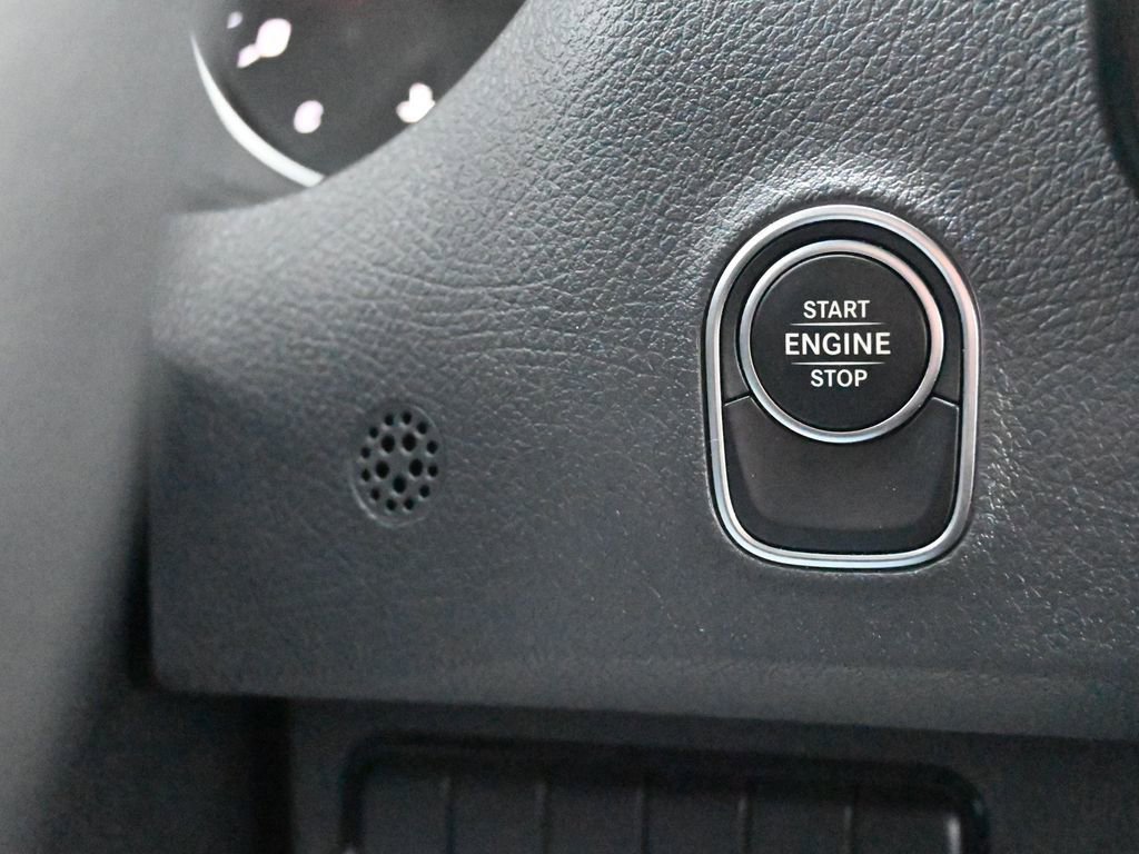 Used 2024 Mercedes-Benz Sprinter 2500 image 25