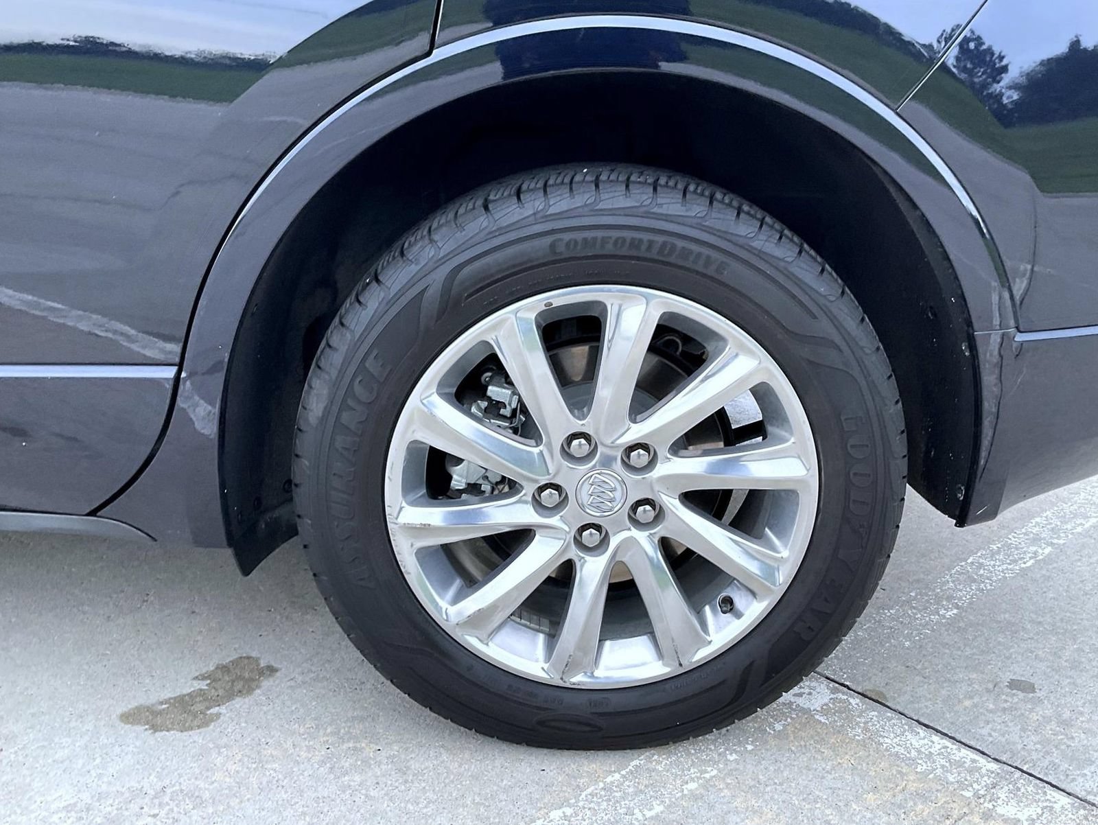 Used 2020 Buick Envision Essence AWD/4WD image 22