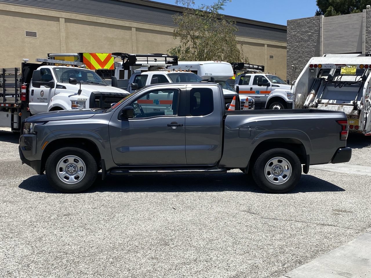 Certified 2023 Nissan Frontier S w/ Technology Package RWD image 3
