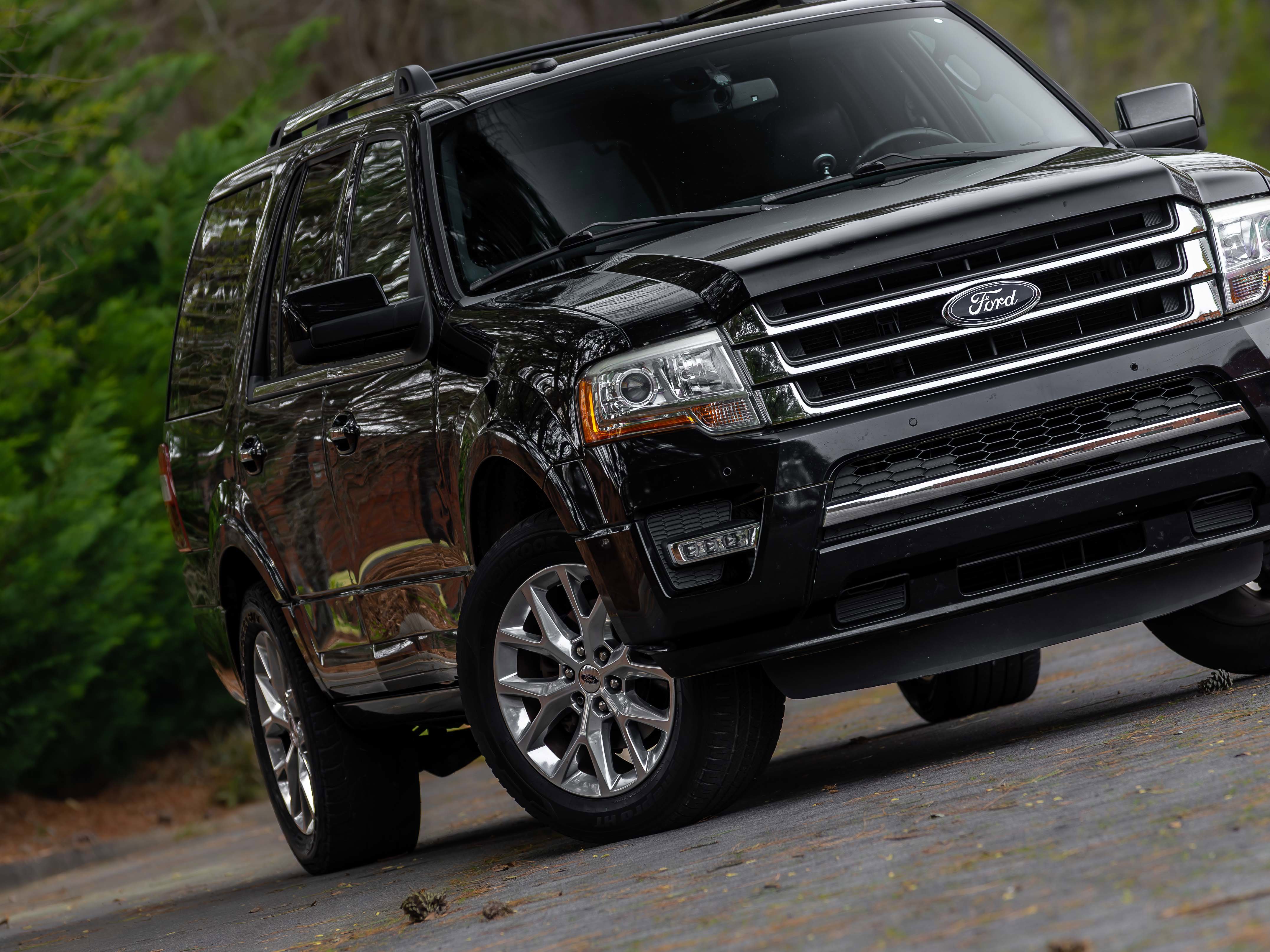 Used 2017 Ford Expedition Limited w/ Equipment Group 301A image 23