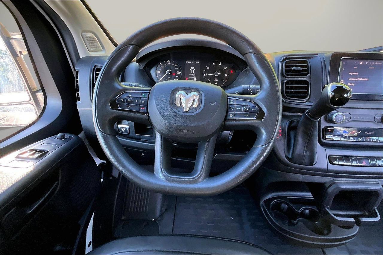 Used 2024 RAM ProMaster 2500 w/ Convenience Group FWD image 11