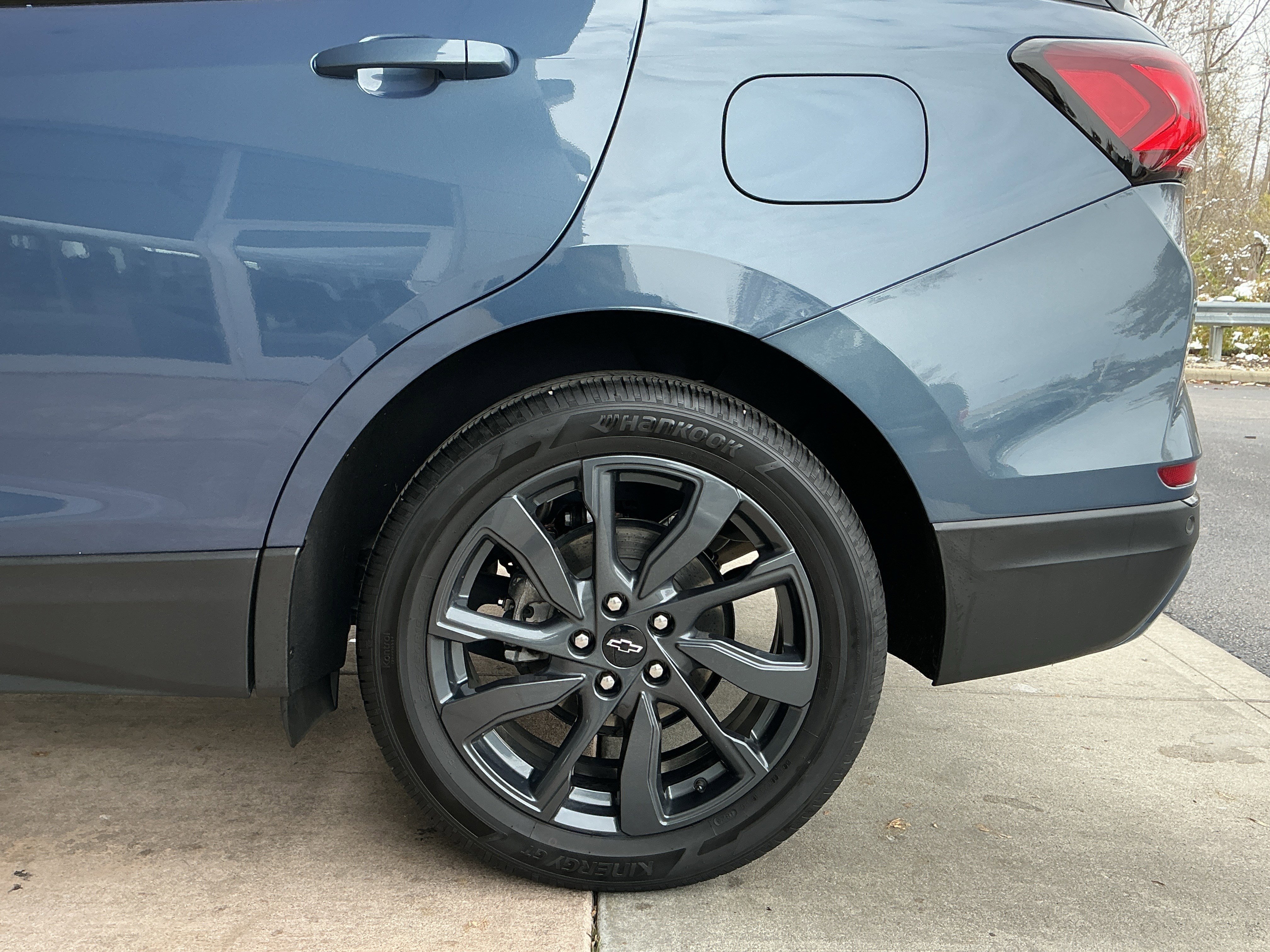 Used 2024 Chevrolet Equinox RS image 23