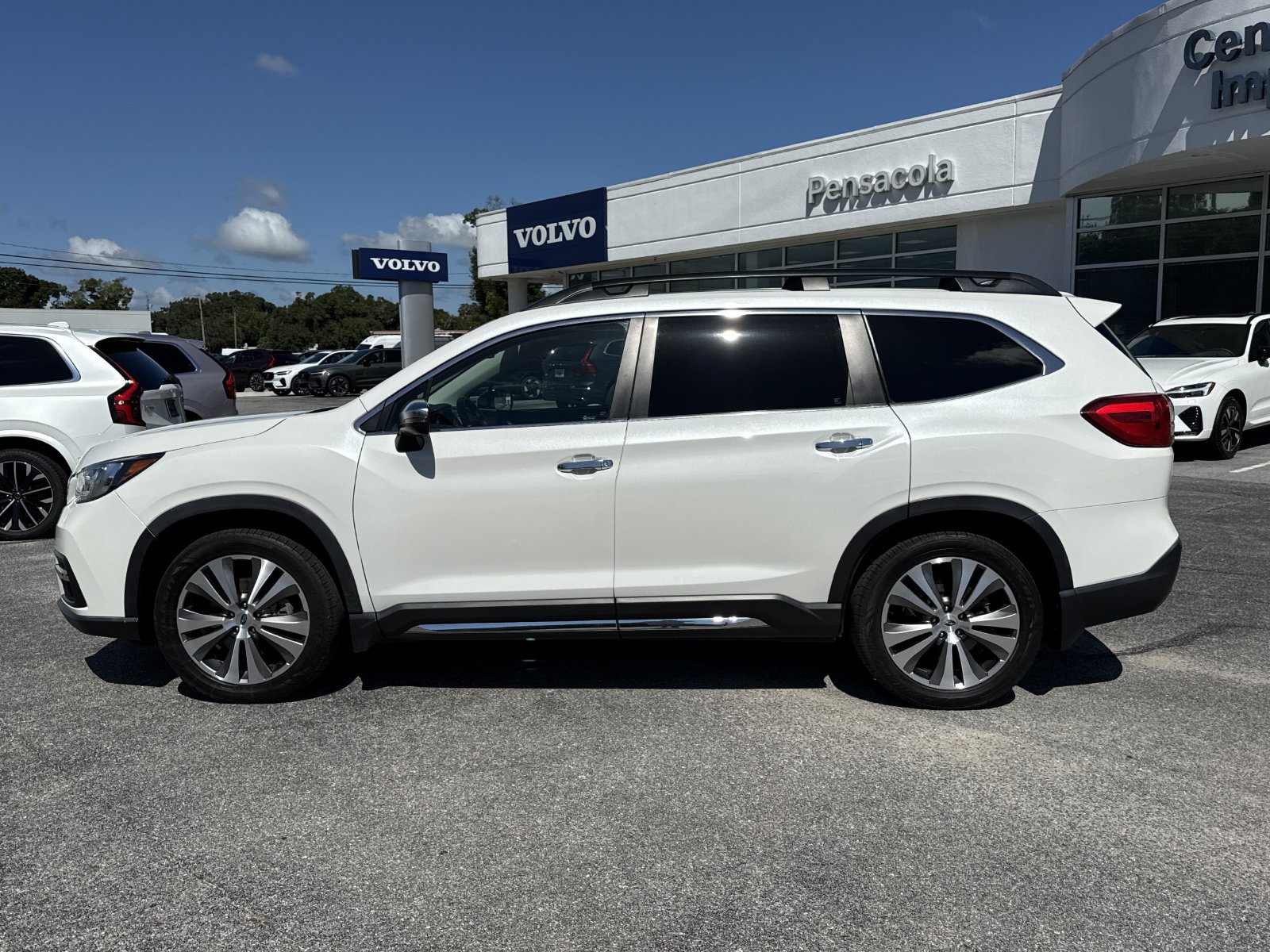 Used 2020 Subaru Ascent Touring w/ Popular Package #2A AWD/4WD image 2
