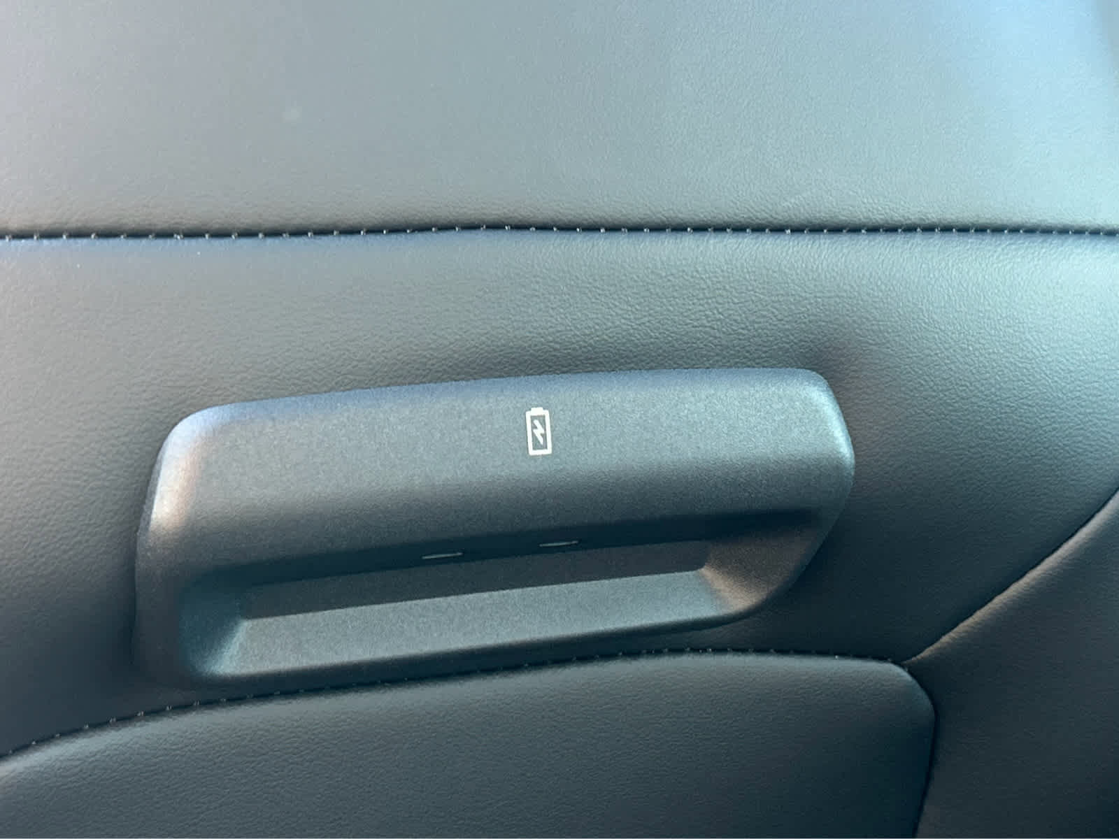 New 2025 Ford Expedition Max Platinum w/ Stealth Performance Package image 20