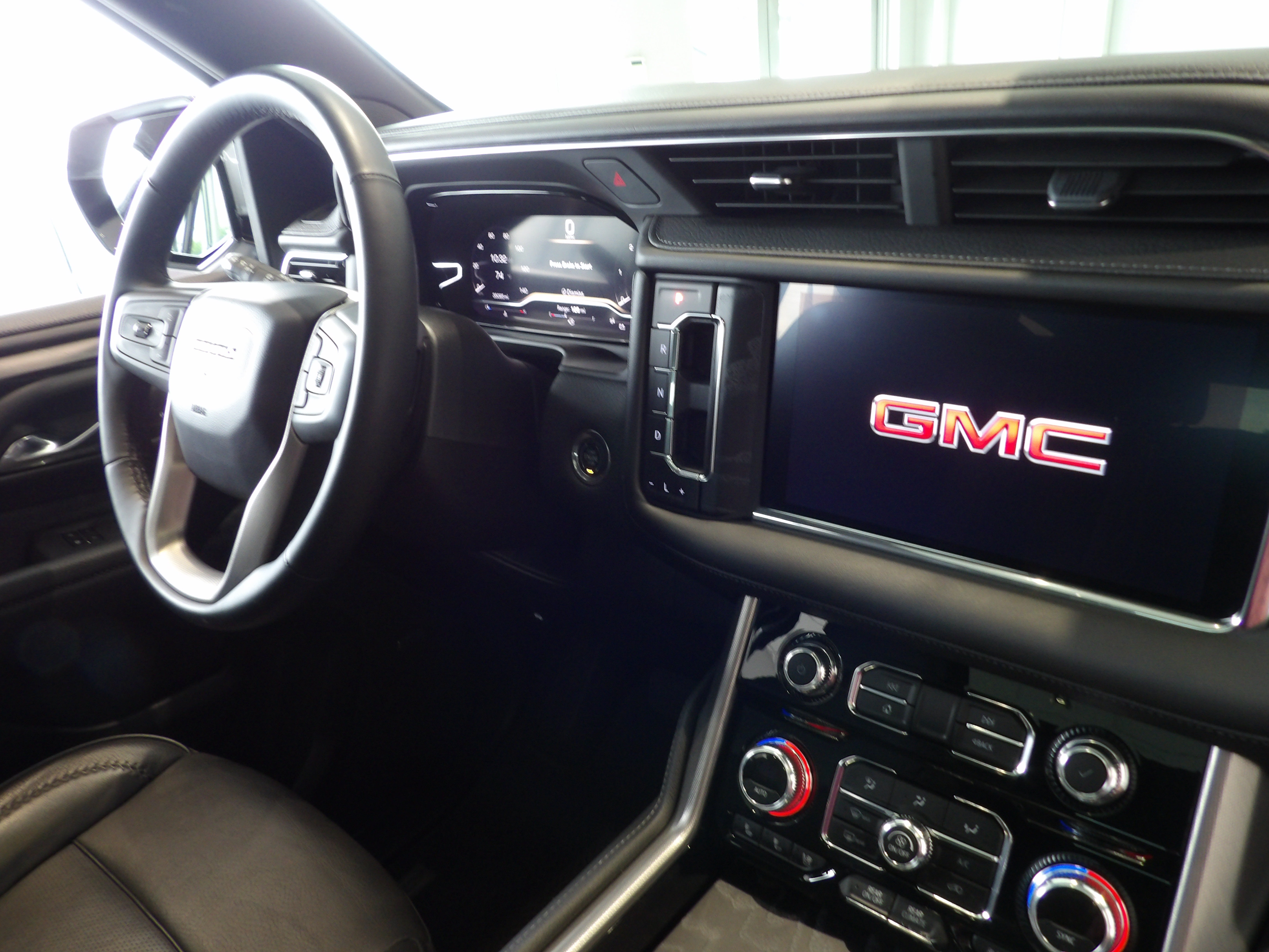 Used 2023 GMC Yukon XL Denali w/ Max Trailering Package AWD/4WD image 26