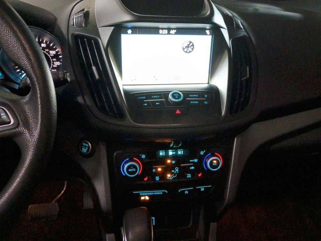 Used 2019 Ford Escape SE image 11