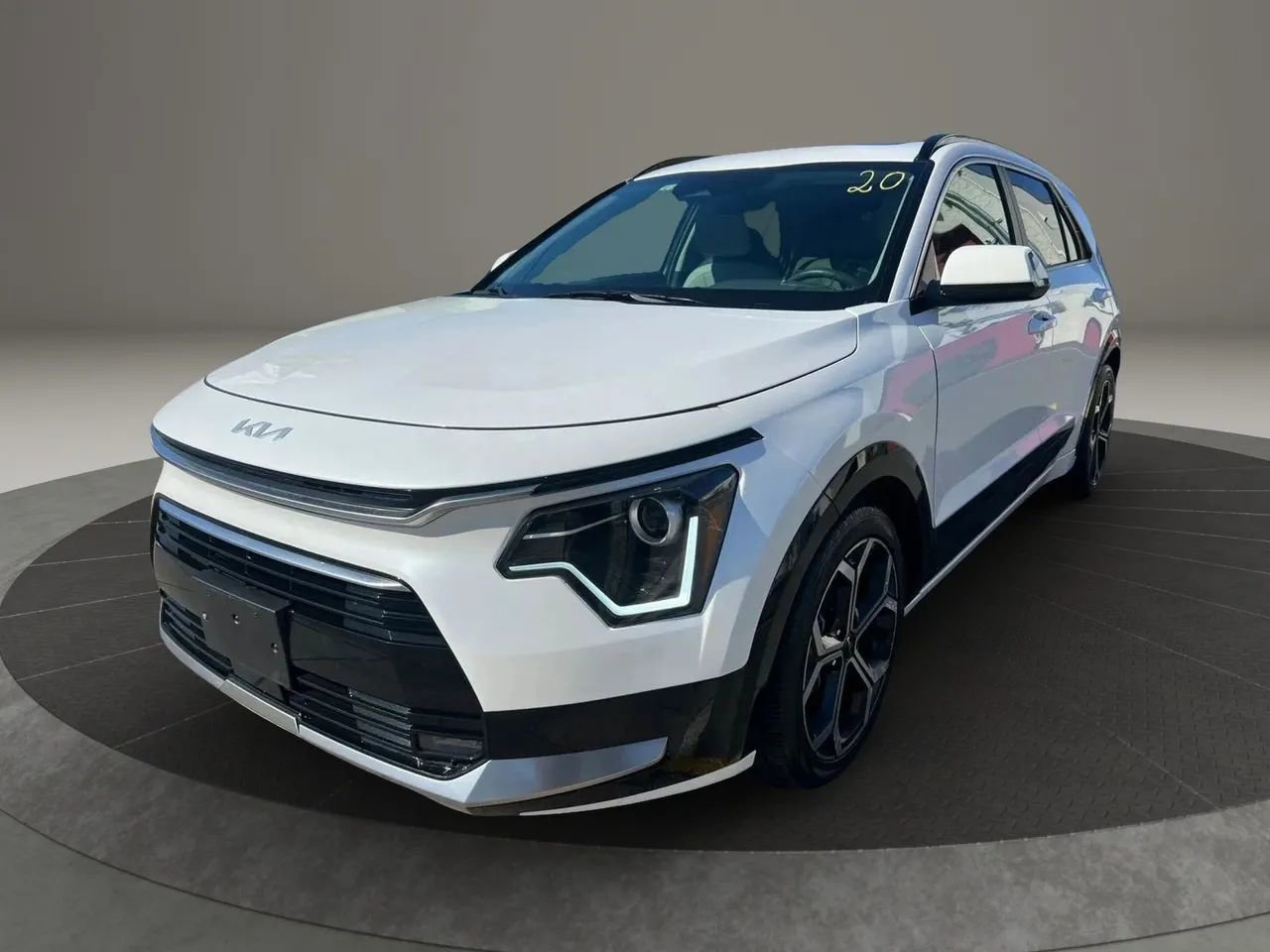 Used 2023 Kia Niro EX Touring FWD image 1