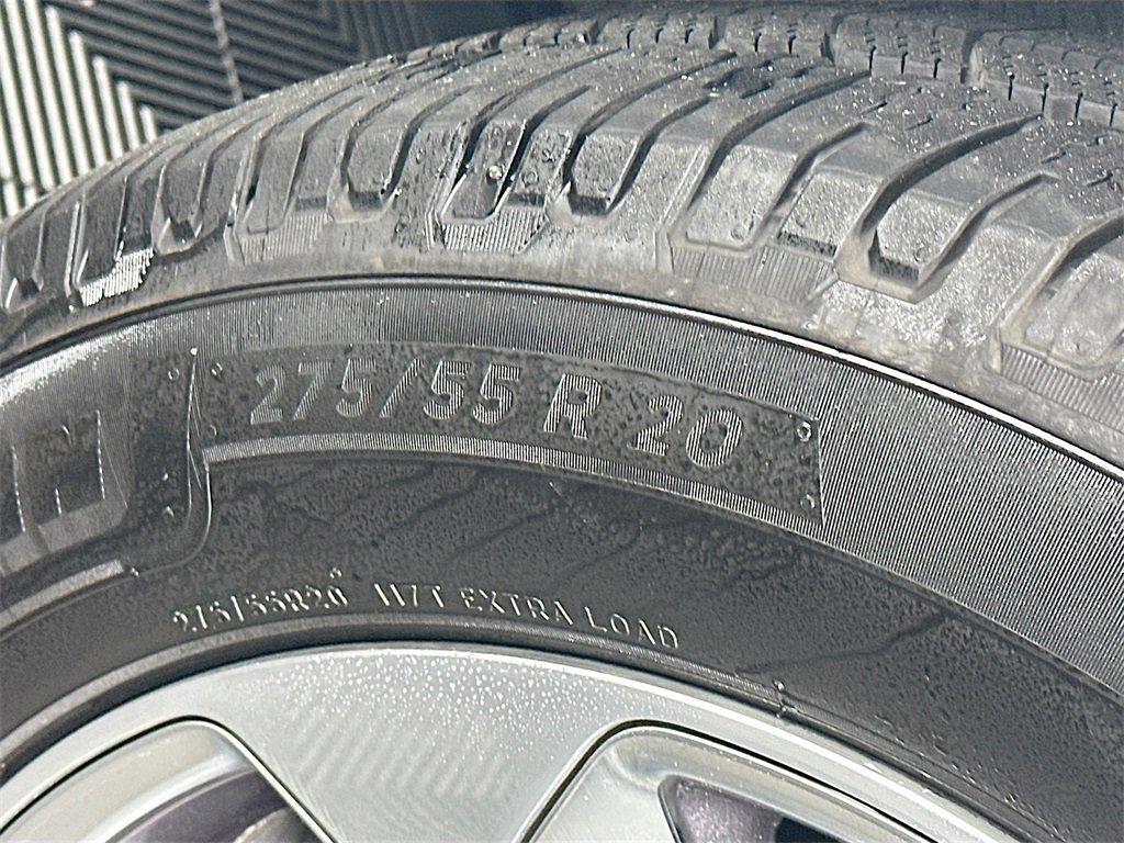 Used 2020 RAM 1500 Limited w/ Body Color Bumper Group image 31