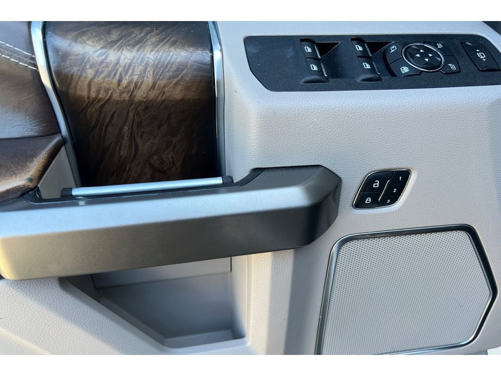 Used 2019 Ford F350 Limited image 13