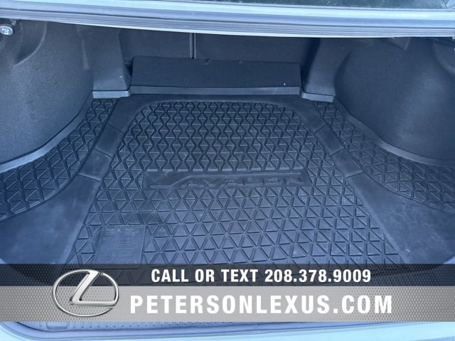 Used 2022 Toyota Avalon XSE image 19