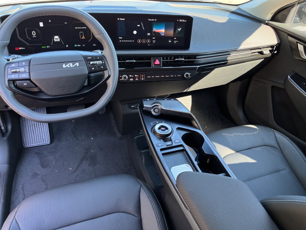 New 2026 Kia EV6 Wind RWD image 11