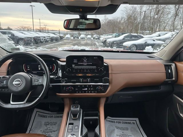 Used 2022 Nissan Pathfinder Platinum w/ Cargo Package image 27